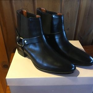Frye Dara Harness Chelsea Boots never worn 7.5